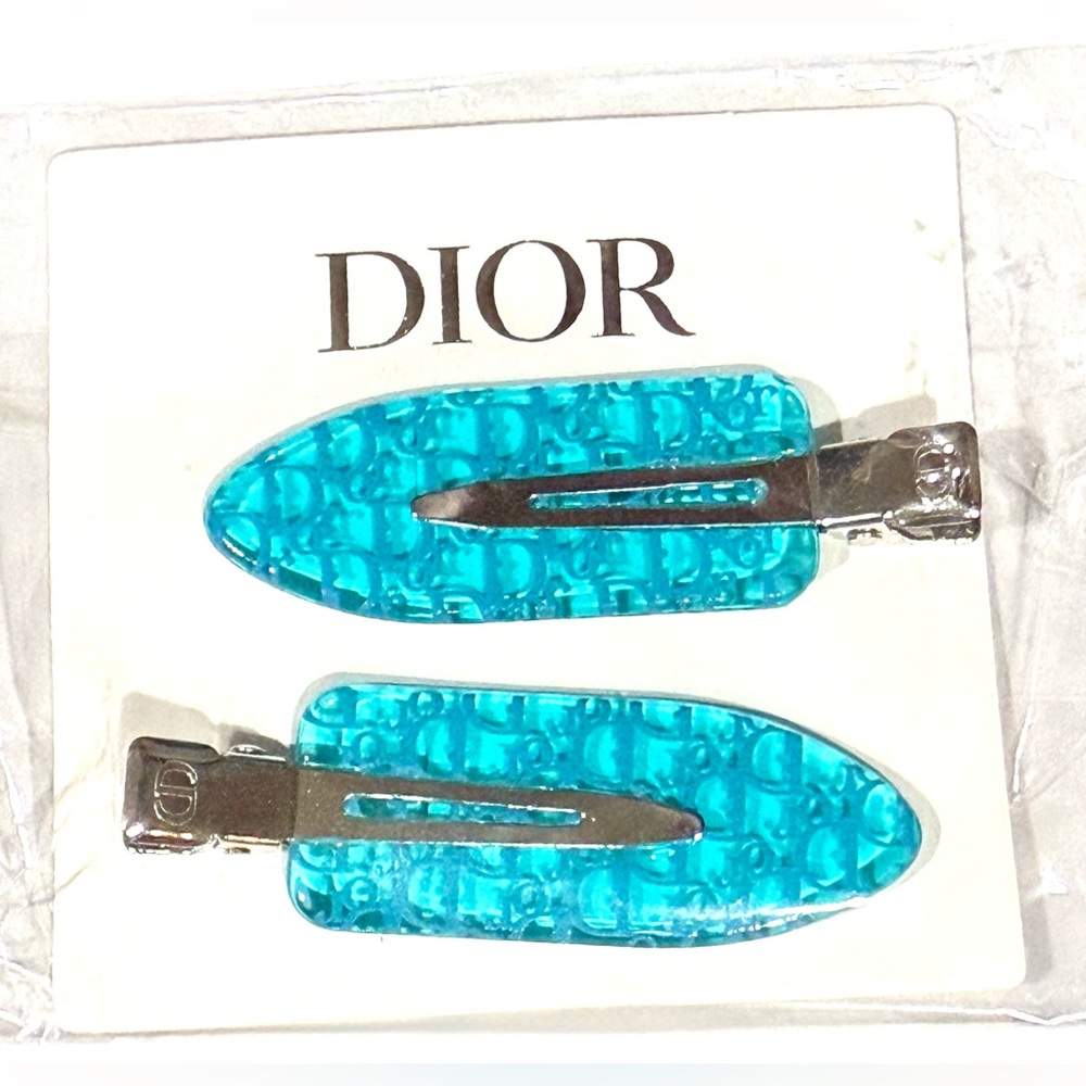 DIOR Beauty Blue Hair Clips
